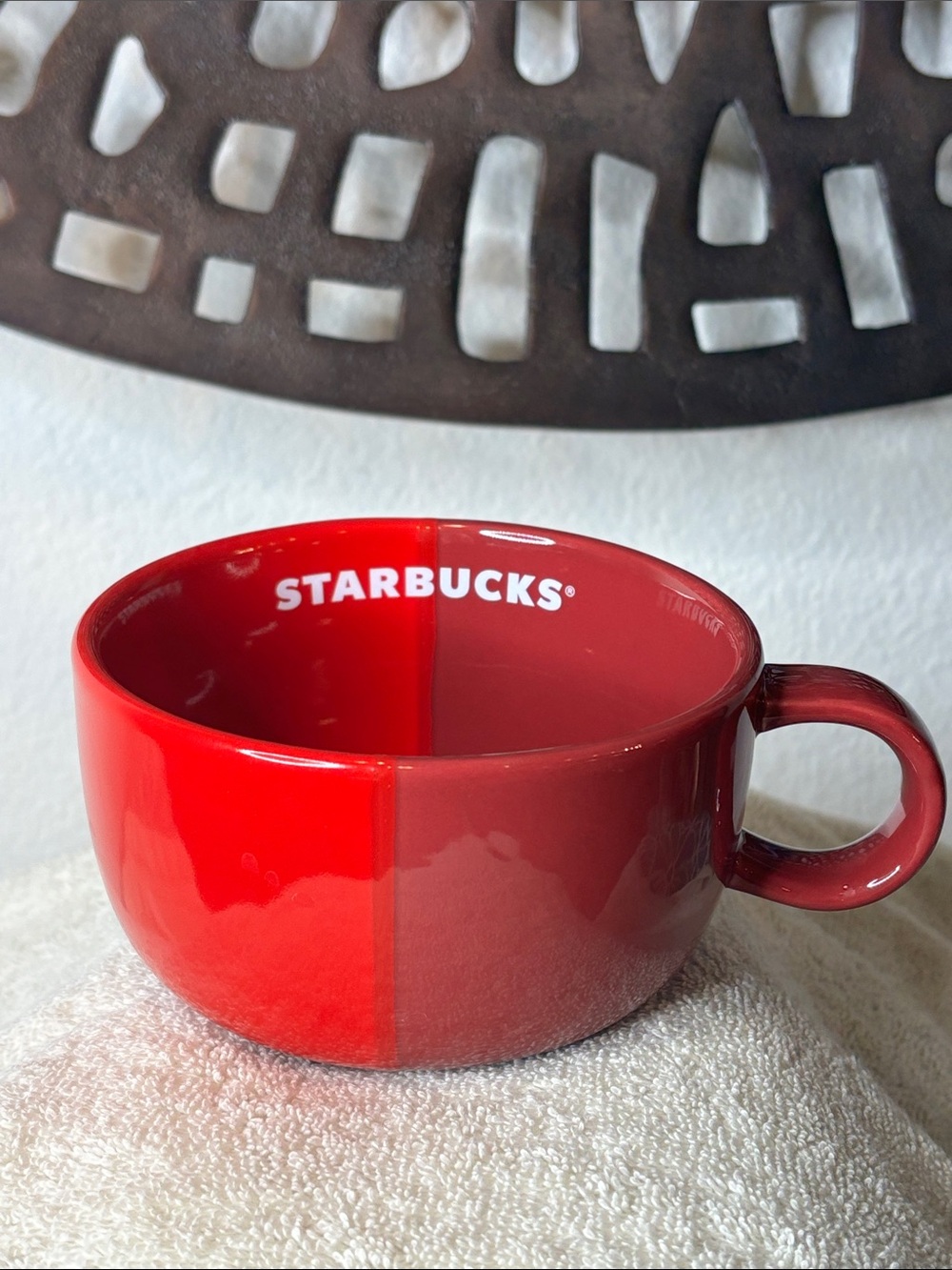 ❤️ Starbucks 2021 Two-Tone Red Ceramic Mug Seasonal Coffee Cup Collectible ❤️
